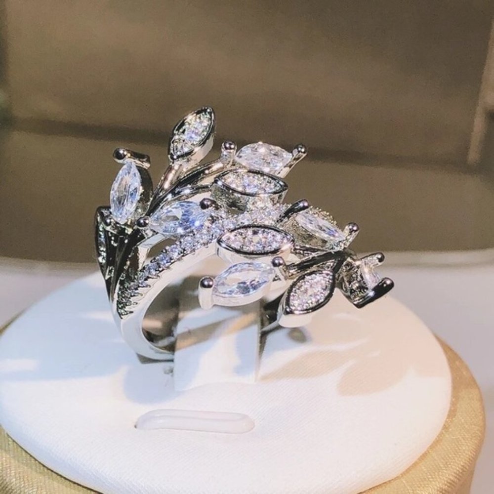 925 Sterling Silver Eternity Promise Crystal Ring Engagement Band Rings Jewelry - Picture 6 of 6